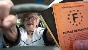le-permis-de-conduire-un-examen-obligatoire-en-vue-pour-les-personnes-agees